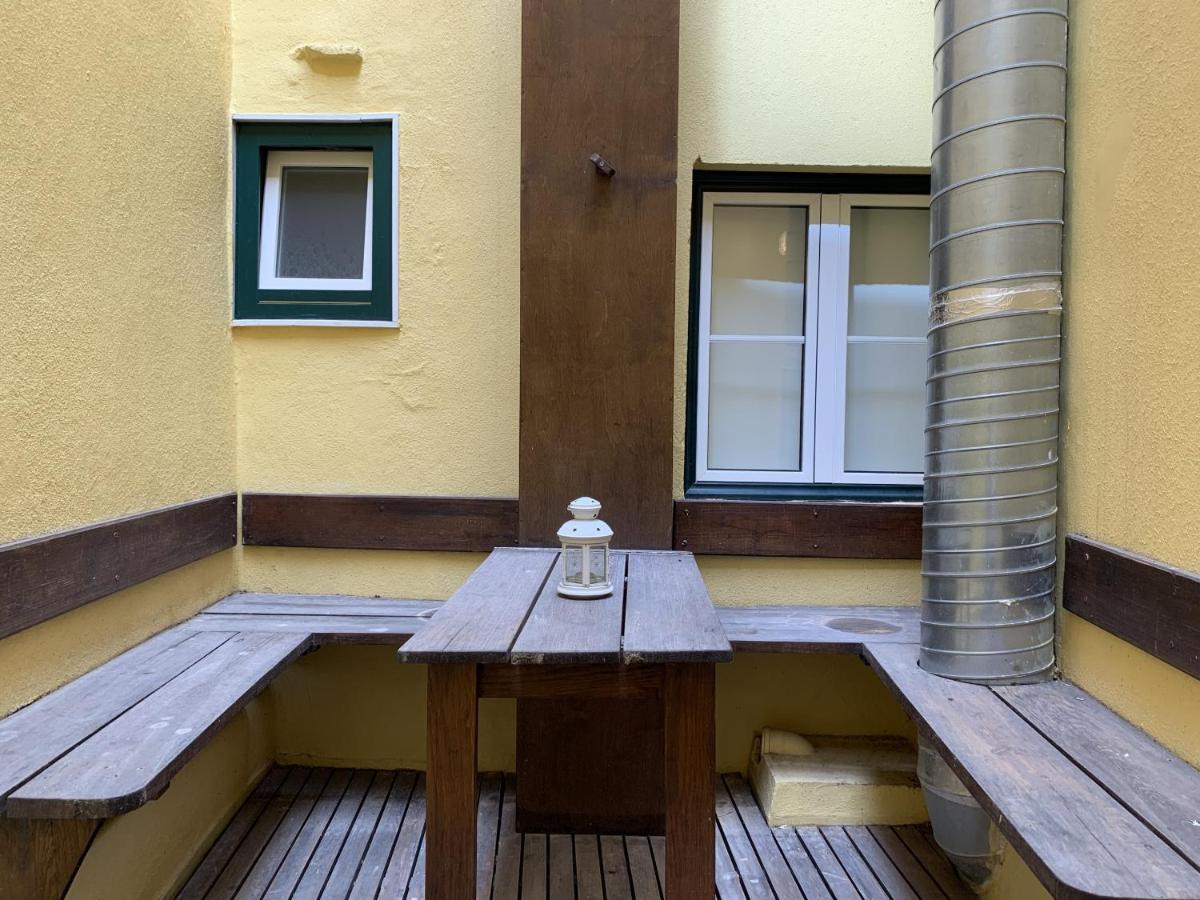 Bairro Alto Apartments Lisbona Esterno foto